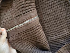 Cozy Brown zipped knit sweater for daily use