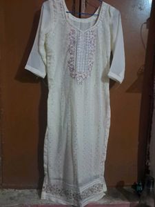 Elegant Cream Embroidered Kurta