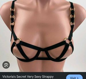 1186. Victoria's Secret Strappy Bra