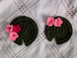 Handmade Set of 2 Crochet Lily Pad Coaster