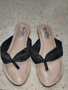 Elegant Black Bow Sandals