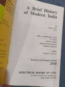 A Brief History of Modern India Book