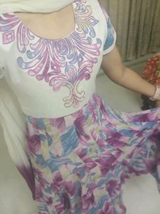 Stylish Floral Print Kurta Set