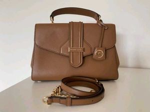 Micheal kors slingbags