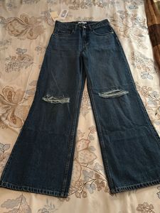 Distressed Wide Leg Jeans