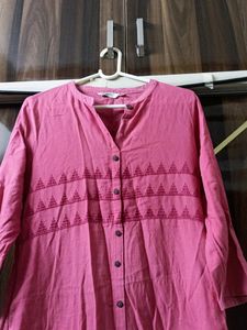 Need Iron, Pink Kurti In Good Condition