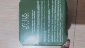 2 Lotus GlycoBoost Radiant Skin Night Gel Cream