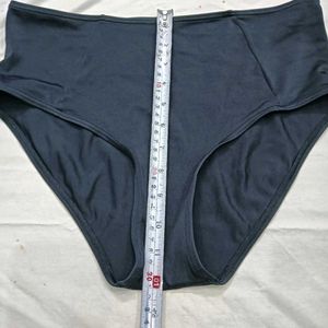 High Waisted 🤎Black Briefs