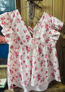 Floral Print Short Sleeve Top