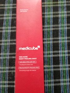 Medicube Red Acne Body Peeling Shot