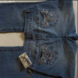 y2k revolt flare jeans (button is missing)