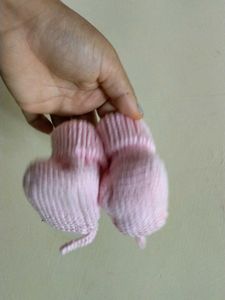 Cute Pink Knitted Baby Booties