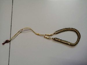 Elegant Black &amp; Gold Handcrafted Necklace