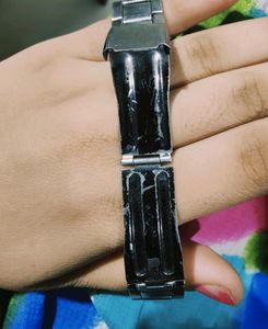 Men Analog Watch. Unused Product. Good Condition.