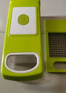 Used Vegetable Cutter 8in 1