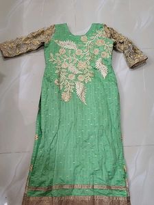 Elegant Green Embroidered Kurta sets 3 pieces