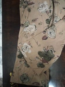 Floral Print Capri Pants