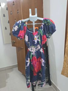 Chic Floral Print Off-Shoulder Dress