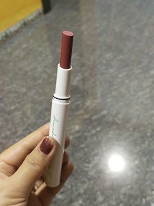 Mama Earth Moisture Matte Lipstick