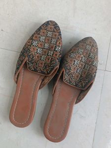 Embellished Flat Sandals