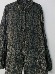 ✨ Women’s Black &amp; Green Vintage Silk Blouse