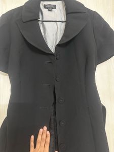 Tahari Black Short Sleeve Jacket