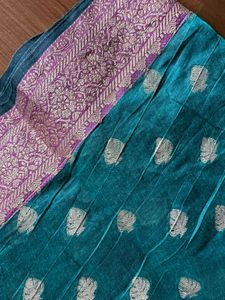 Elegant zari Green Dupatta