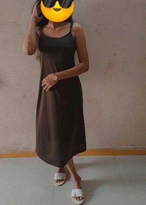 Price Drop ✨✨Olive Green Sleeveless Midi Dress