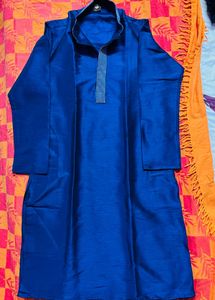Manyavar Men's Royal Blue Kurta