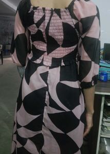 Chic Geometric Print Maxi Dress