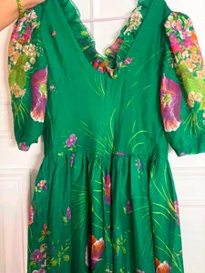 Vibrant Floral Print Maxi Dress