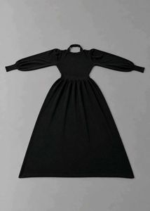 BLACK MAXI DRESS WITH PUFF SLEEVES AND CINCHED