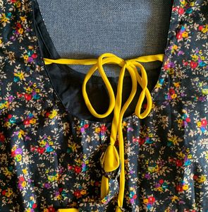 Chiffon Yellow Floral Print Gown with back threads