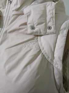 Authentic White Vintage Nike Puffer  Jacket