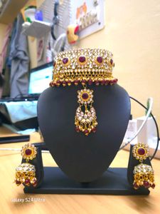 Stunning Ethnic Kundan Jewellery Set