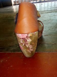 Elegant Heels 👠