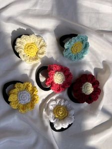Crochet Flower Hair Ties Set
