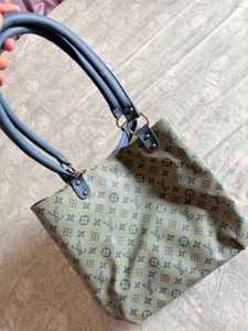 Stylish Tote Bag