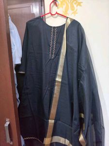 Black Kurta Set With Dupatta And Pajama