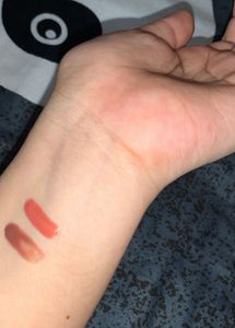 Blur lip gloss. (full version not mini)