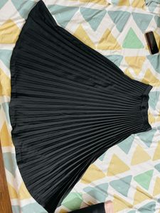 Black Pleated Midi Skirt