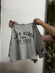 h&amp;m shoulder tee