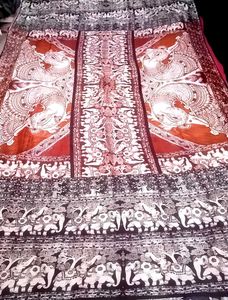 Exquisite Dupatta with Traditional Motifs