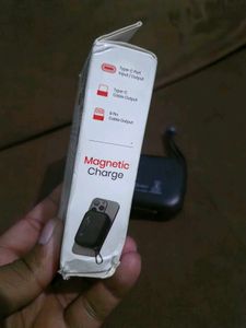 Portronics Power Shutter Magnetic Wireless Chargin
