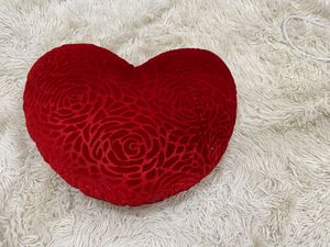 Heart-shaped Ita Pillow
