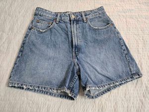 zara Classic Blue Denim Shorts waist 30