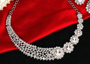 SALE!!🛍️Sparkling Rhinestone Choker Necklace set