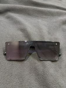 black sunglasses