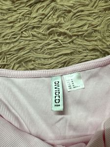 H&amp;M Ribbed Pink Halter Neck Crop Top