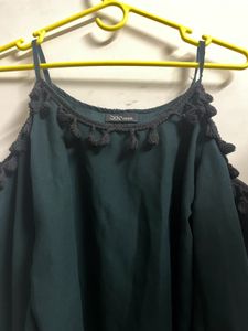 Stylish Cold Shoulder Tasselled Top